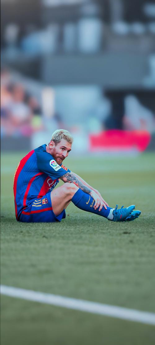 德天空：诺伊尔因肠胃感染缺席合练，乌尔比希可能替代他出场